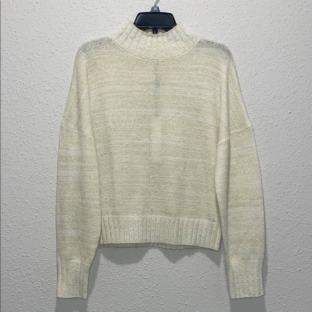 Nsr Cream Turtleneck Sweater